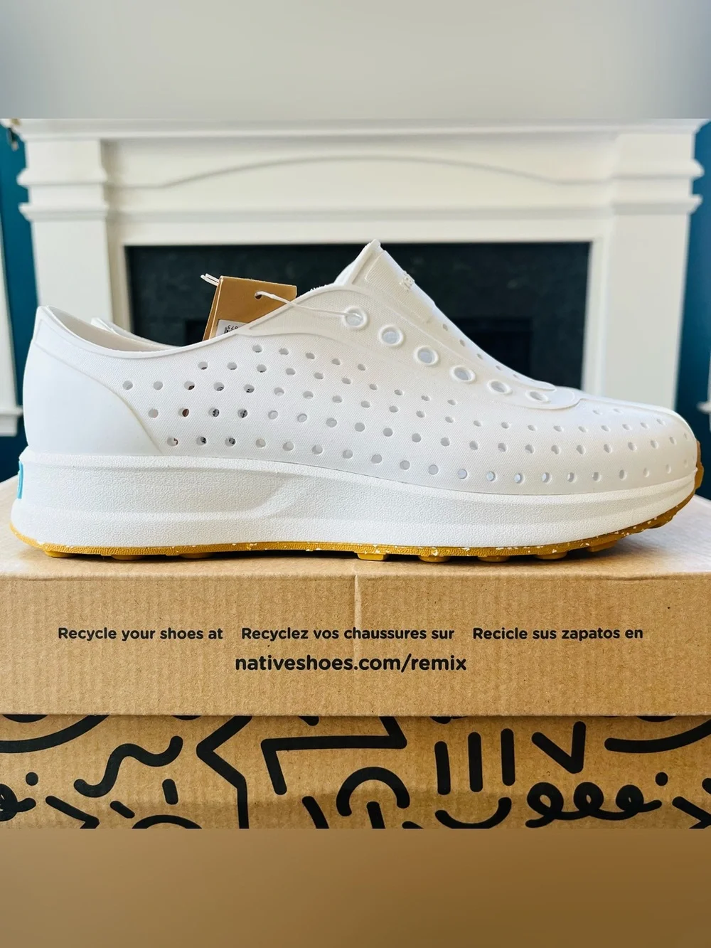 NATIVE Robbie Sugarlite Slip-On Water Play Sneakers Shoes Shell White Junior J5